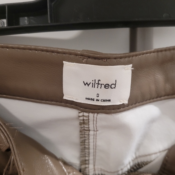 Melina Cropped Vegan Leather Pant - Picture 6 of 6